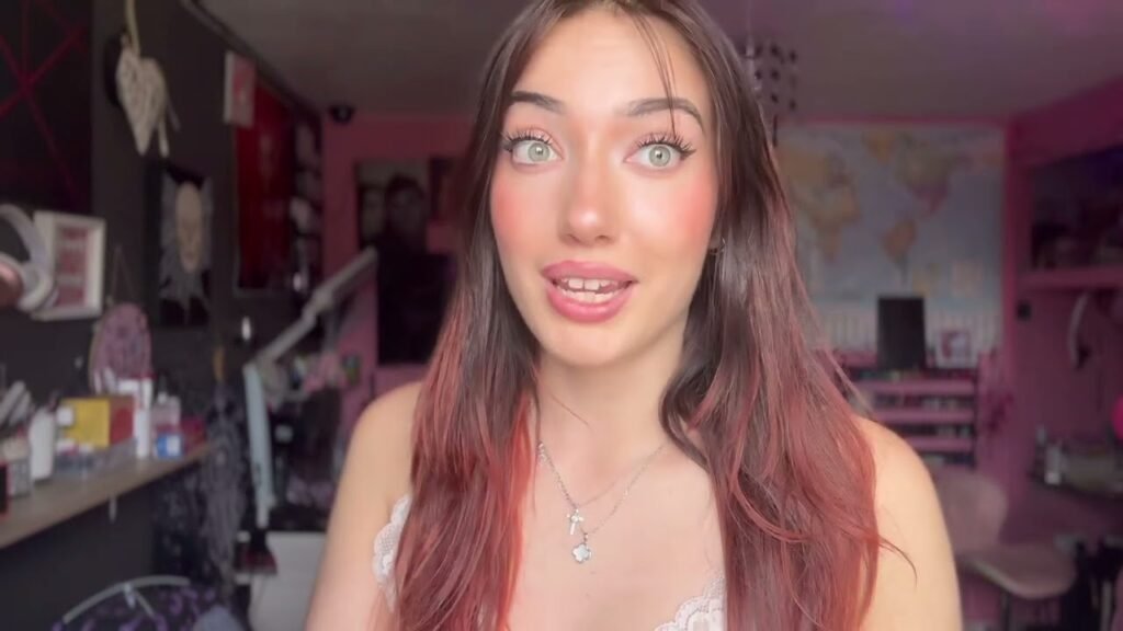 EVERYTHING you need to know about Findom Femdom EVERYTHING you need to know about Findom Femdom